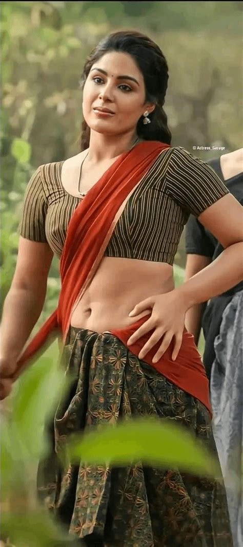 Actress Samyuktha Sexy Navel ️ ️ Desi Navel Aunty Hot Sexy Mallu