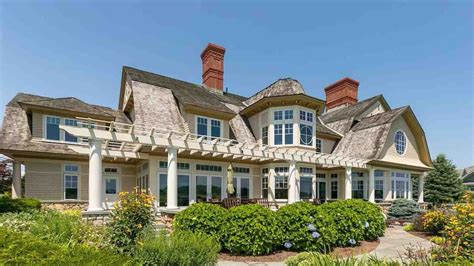 Mansion Monday Stunning Architecture And Water Views In Rye
