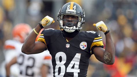 Antonio Brown restructures contract, Steelers save $3 million - Behind 