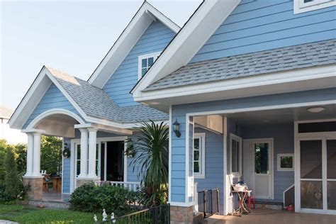 This coating is mildew and algae resistant and will not discolor or yellow when exposed to typical high roof temperatures. 30 Houses with a Blue Exterior (Photos - All Types of Blue)