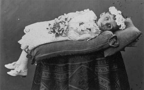 Creepy Victorian Post Mortem Photography Historic Mysteries