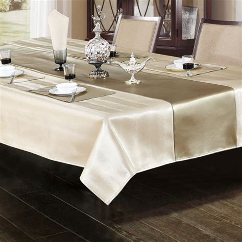 Ventura Faux Leather Ivory And Platinum Tablecloth