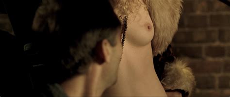Nude Video Celebs Juliette Binoche Nude Vera Farmiga Nude Robin The