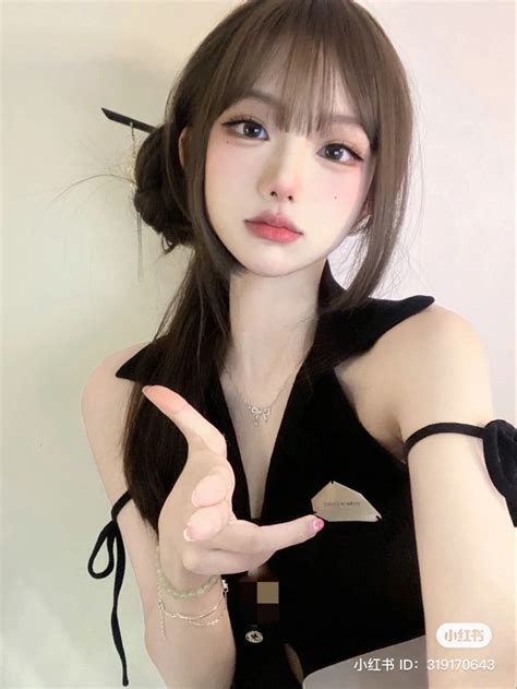 Douyin Chinese Girls Japanase Girl Ullzang Medium Long Haircuts Haircuts With Bangs Medium