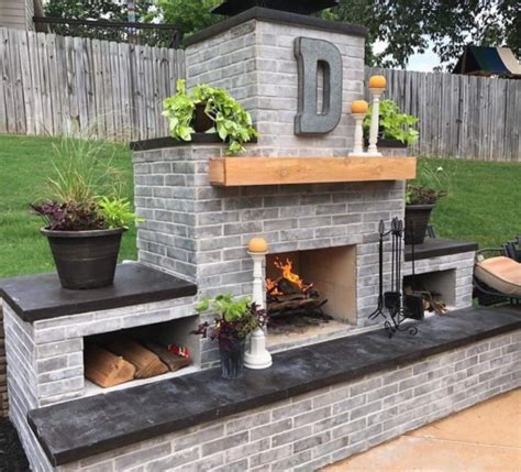 10 Diy Outdoor Fireplace Small In 2020 Outdoor Fireplace Plans Diy