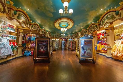 Disney And Co Shop Im Disneyland Paris Spielzeuggeschäft