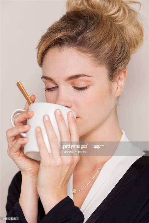 Beautiful Woman Drinking Tea Drinking Tea Poses Pose Reference