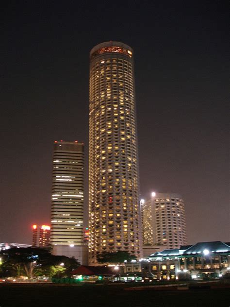 South east asia hotel, robertson iskelesi'tan 1.7 km uzaklıkta bulunan 3 yıldızlı bir oteldir. 'Boring' Singapore City Photo: Tallest Hotel in South East ...