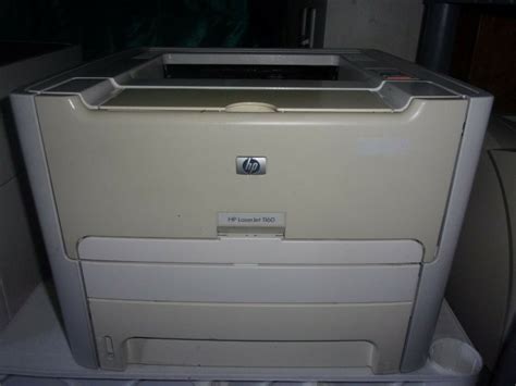 Both printers have the same compact, blocky design, a 133mhz. Printer HP Laserjet 1160