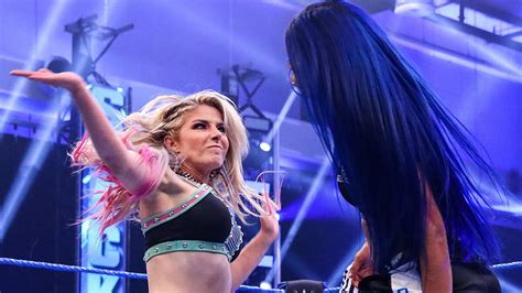Alexa Bliss Vs Sasha Banks SmackDown May WWE
