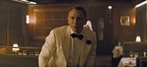 The Untraditional Ivory Dinner Jacket In Spectre The Suits Of James Bond