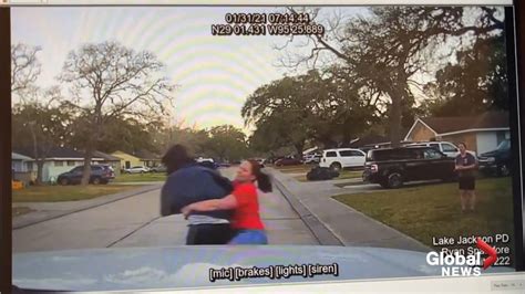 Texas Mom Tackles Man Suspected Of Peeping Into Teen Daughter’s Bedroom National Globalnews Ca