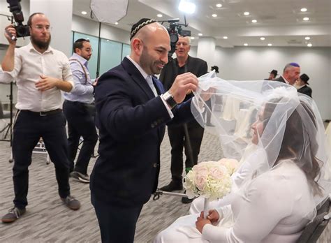 Couples celebrate weddings in their Jewish faith - nj.com