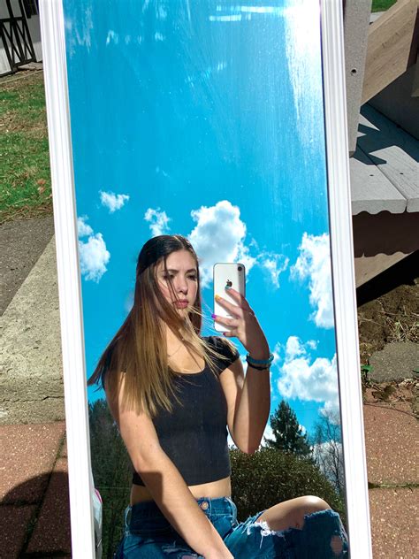 Outside Mirror Selfie Brianna Lento Mirror Selfie Mirror Selfie Poses Poses