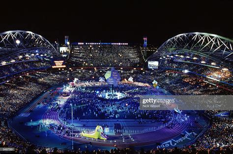 The closing ceremony was created by kim gavin, es devlin, stephen daldry, david arnold and mark fisher. Sydney 2000 Closing Ceremony