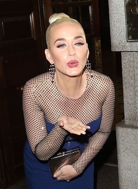 Katy Perry Puts On An Eye Popping Display In London 52 Photos