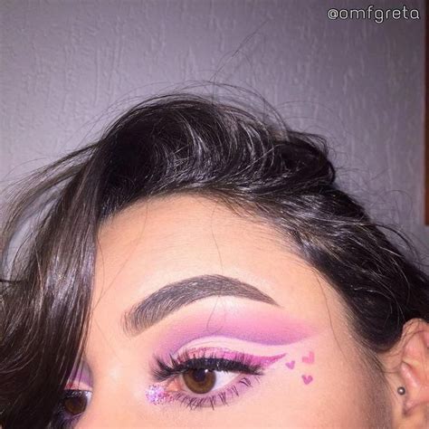 Pin By Xiiv On My Valentine In 2020 Aesthetic Makeup Valentines