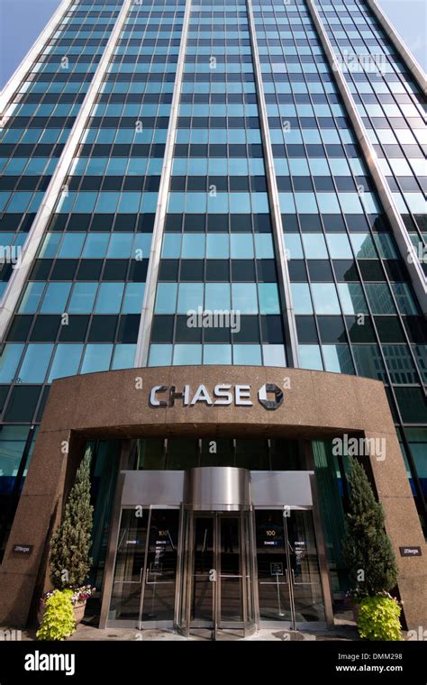Chase Bank Logo High Resolution Stock Photography And Images Alamy