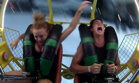 Girl Passes Out In Mid Air On A Slingshot Ride In Sydney Daily Mail