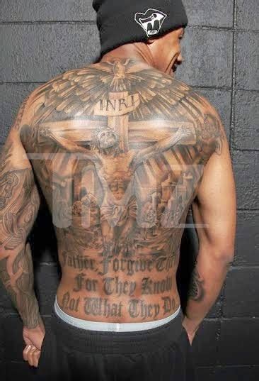 Nick cannons new back tattoo pays tribute to twins covers. crunch27: Nick Cannon Replaces "Mariah" Tattoo With Massive Crucifixion Of Jesus Christ