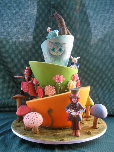 Alice In Wonderland Saw This Cake On The Net An Artwork Id Say