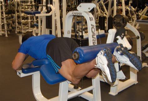 How To Properly Execute The Leg Curl Exercise
