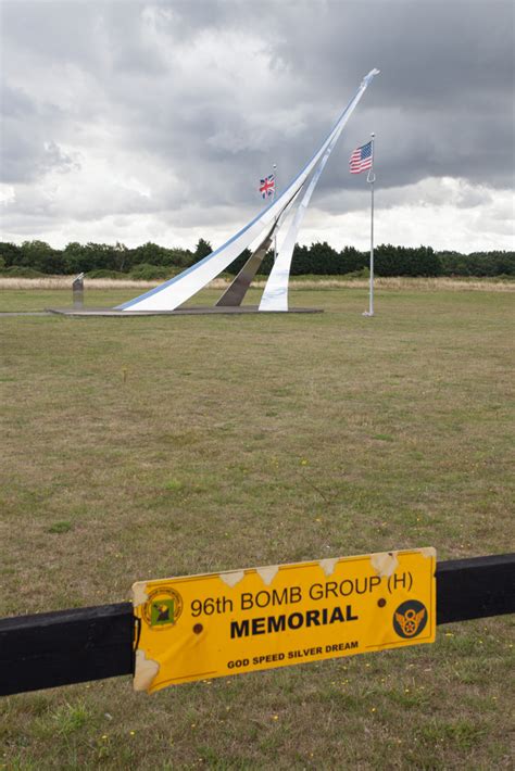 Monument 96th Bomb Group Usaaf Snetterton Tracesofwarnl
