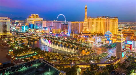 Las vegas books reported a win their 29th super bowl in the 31 years since the nevada gaming control board started tracking the game in 1991. Las Vegas Strip Shut Down Due to COVID-19 Pandemic ...
