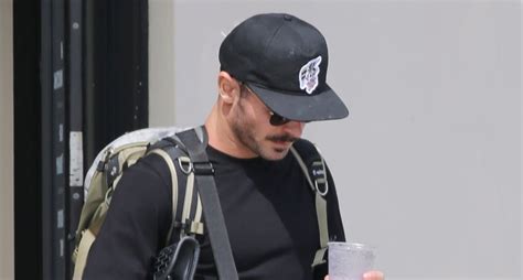 Zac Efron Heads To Physical Therapy After Recently Tearing Acl Zac