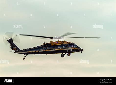 Washington Dc Usa 10032020 A Sikorsky Vh 60m Golden Top Black Hawk