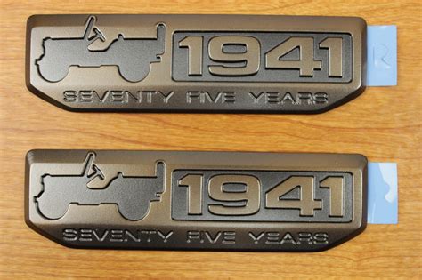 2016 Jeep Wrangler Set Of 2 Willys 75th Anniversary 1941 Emblem Badge