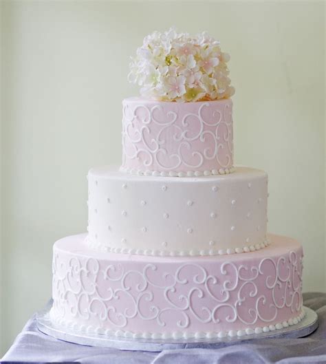 Ezinearticles.com allows expert authors in hundreds of niche fields to get massive levels of exposure in exchange for the submission of their quality original articles. 13 Perfectly Sweet Heart Shaped Wedding Cakes | | TopWeddingSites.com
