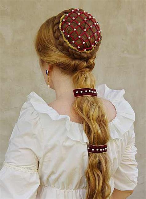 Lucrezia Medieval Hairpiece Set 1 Chignon With Pearl Snood Etsy In