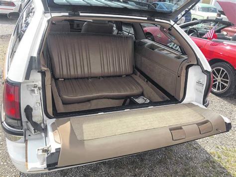 These Rear Facing Seats In Station Wagons Rnostalgia