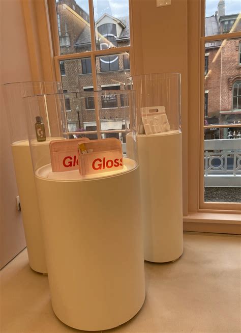 Glossier Dc To Open In Georgetown