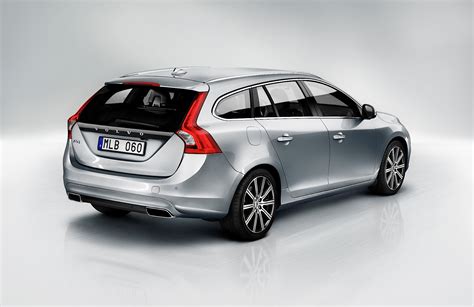Тo check out further technical specifications (like engine power, dimensions, weight, fuel consumption, etc. VOLVO V60 specs & photos - 2014, 2015, 2016, 2017, 2018 ...