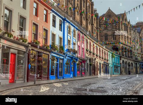 Edinburgh Victoria Street Hi Res Stock Photography And Images Alamy