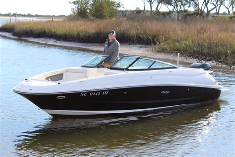 2013 Sea Ray 240 Sundeck Outboard Power Boat For Sale