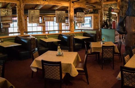 3 Of The Most Romantic Restaurants In Gatlinburg Tn