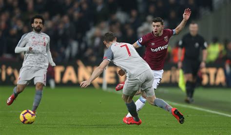 Aaron Cresswell Shares The Absolute Bare Minimum That West Ham Should Achieve This Season