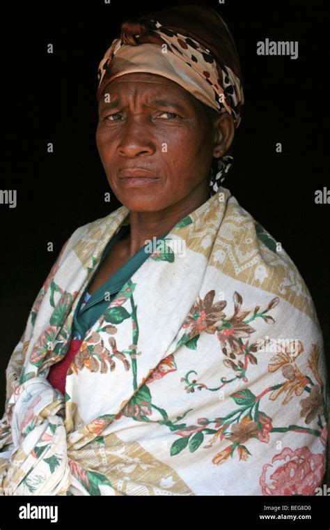 Zulu Woman Kwazulu Natal South Africa Fotos Und Bildmaterial In Hoher Auflösung Alamy