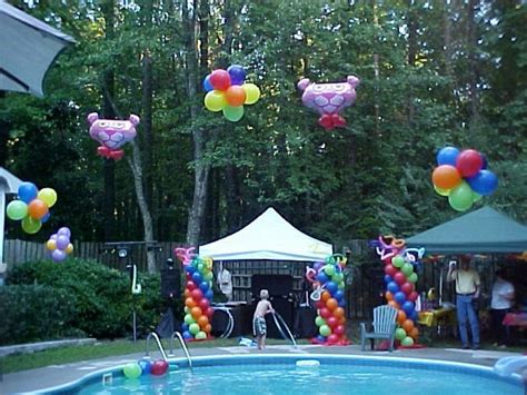 10 Fabulous Pool Party Ideas For Teenagers 2022