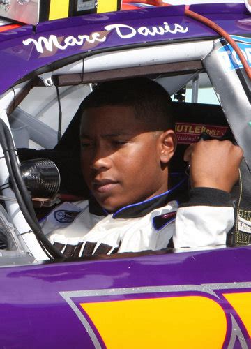 Nascar Struggles With Diversity As Driver’s Seat Eludes Black Racers The New York Times