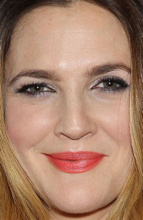 Close Up Of Drew Barrymore At A 2015 Screening Of Miss You Already Lip Makeup Makeup Tips