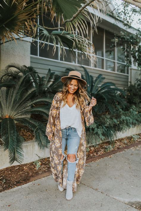 THREE WAYS TO SPICE UP YOUR FALL BASICS Dashing Darlin Boho Summer