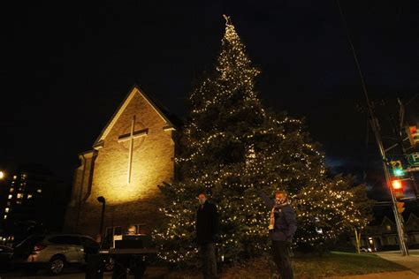 Newmarket Main Street Christmas Tree Lighting Returns For In Person