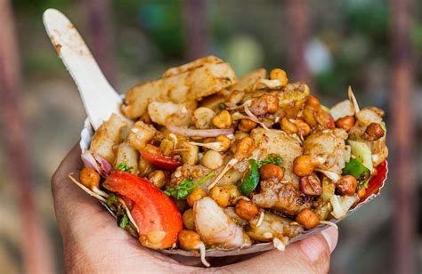 15 Street Foods In Delhi That Make It A Paradise For Epicures