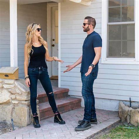 Christina Anstead And Tarek El Moussa Will Return For Season Of Flip Or Flop In In