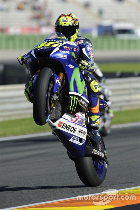 Jun 27, 2021 · valentino rossi blieb bei einem spektakulären sturz unverletzt. Valentino Rossi, Yamaha Factory Racing (mit Bildern ...