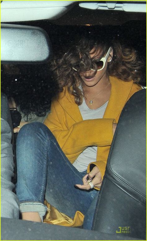 Rihanna Nozomi Night Out Photo 2571631 Rihanna Pictures Just Jared